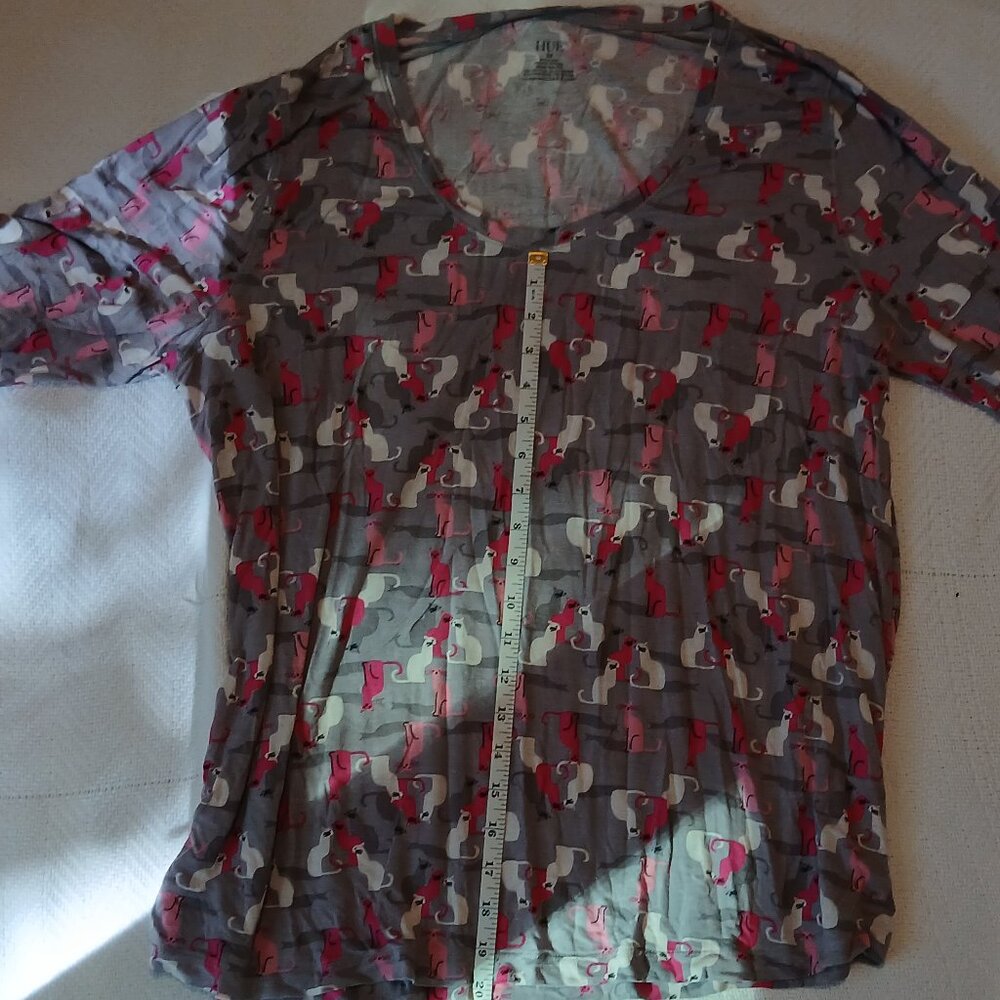 HUE - Picture 2 of 6